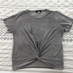 Queen Bee Knotted Tee